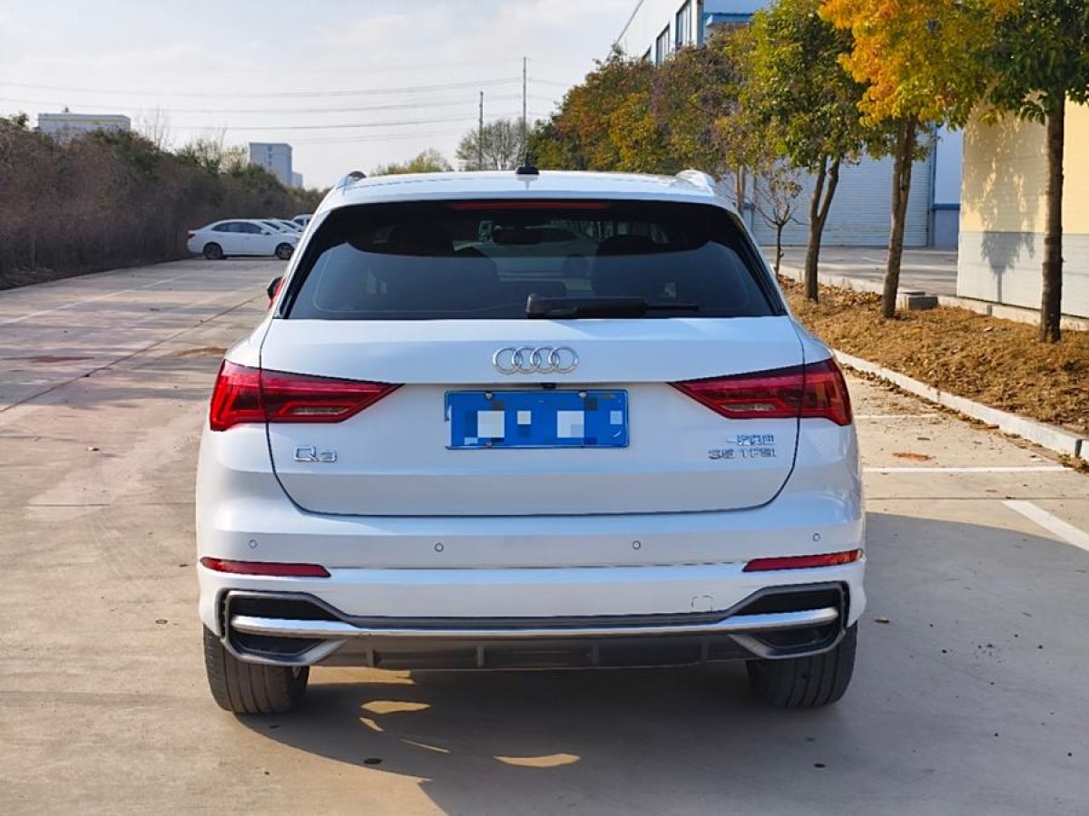 奧迪 奧迪Q3  2020款 35 TFSI 進(jìn)取動感型圖片