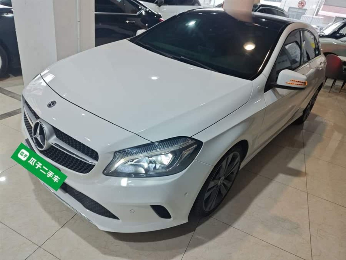 奔馳 奔馳A級(jí)  2018款 A 200 時(shí)尚型圖片
