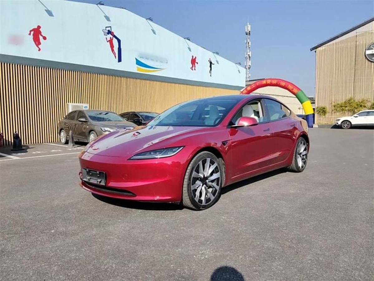 特斯拉 Model Y  2023款 長續(xù)航全輪驅(qū)動版圖片