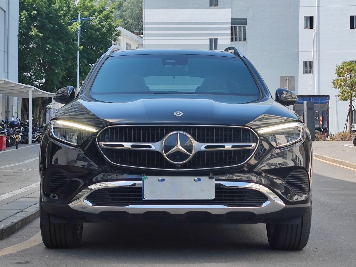 奔馳 奔馳GLC  2023款 改款 GLC 260 L 4MATIC 動感型 5座圖片