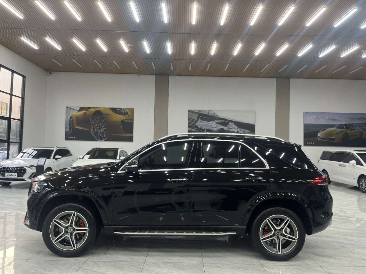 奔馳 奔馳GLE  2020款  GLE 350 4MATIC 時(shí)尚型圖片