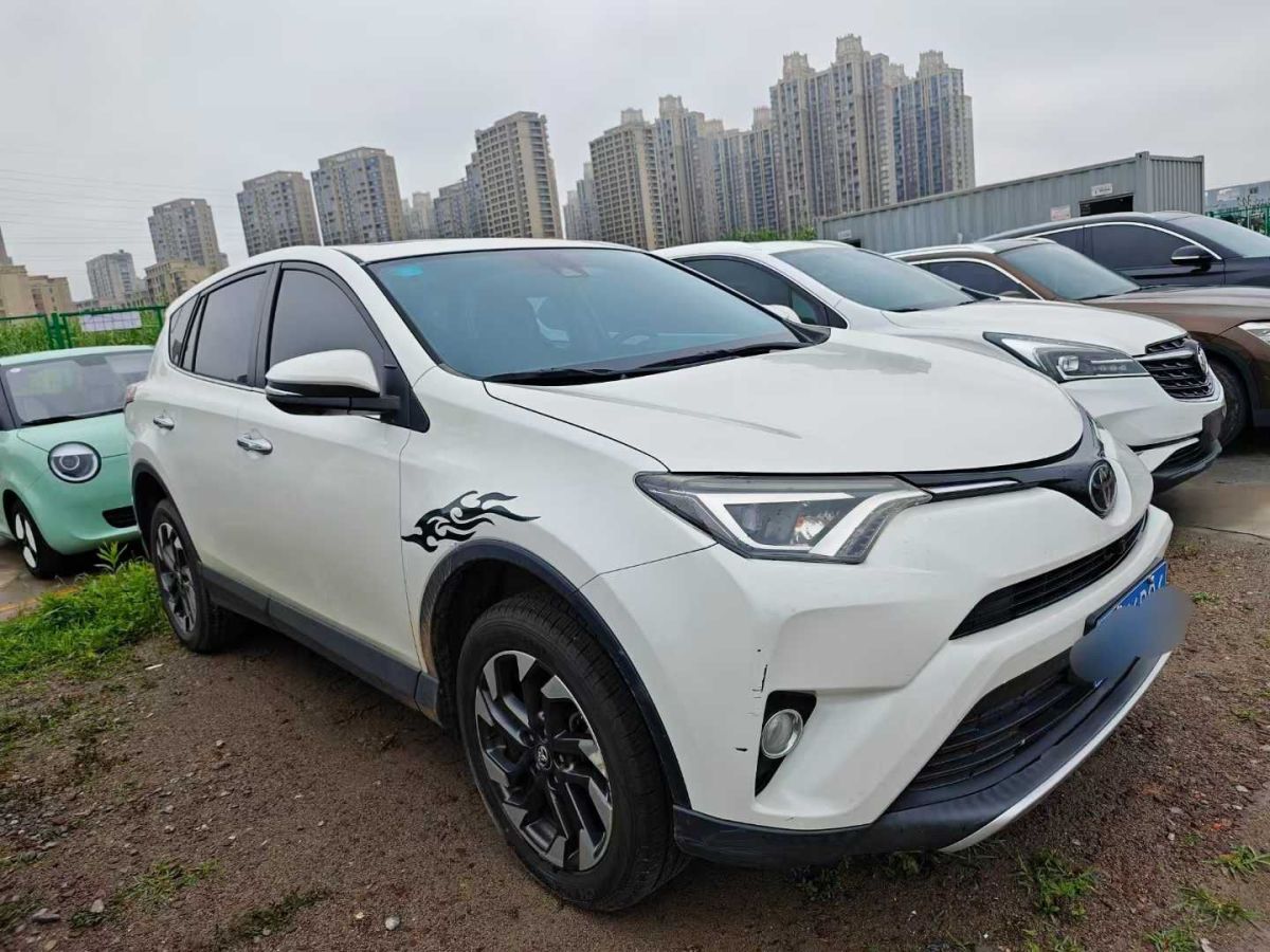 豐田 RAV4榮放  2019款  2.0L CVT兩驅(qū)智尚版 國(guó)VI圖片