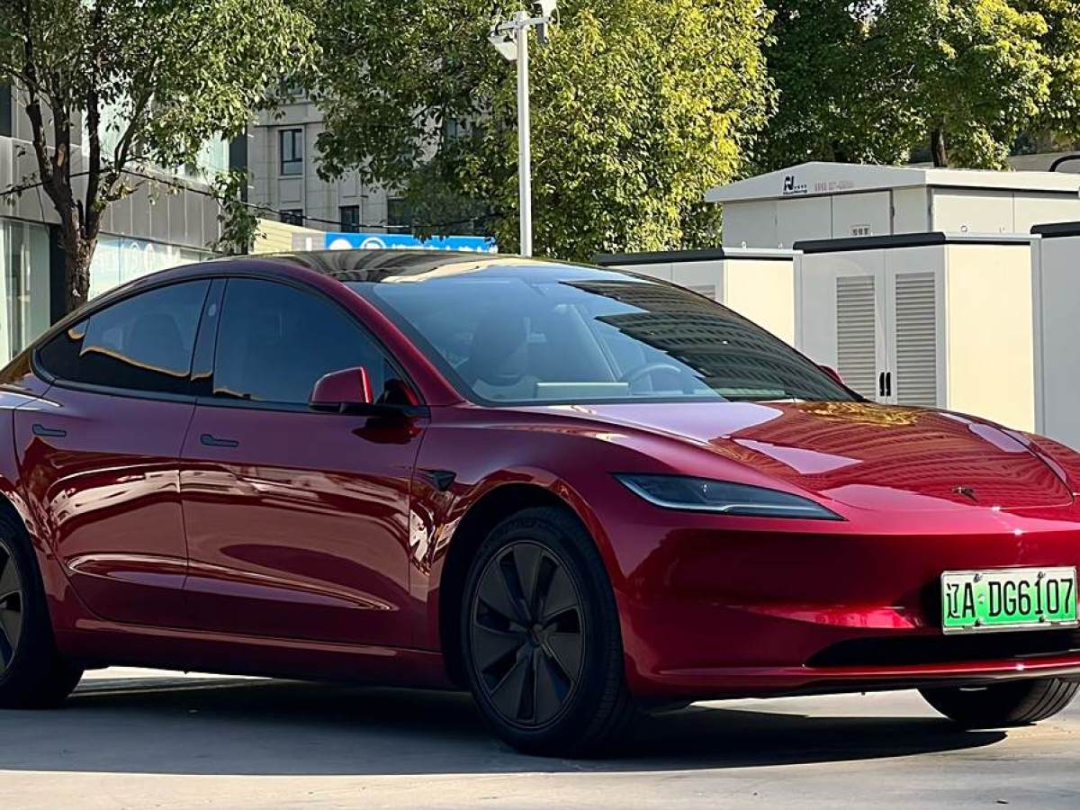 特斯拉 Model Y  2023款 后輪驅(qū)動(dòng)版圖片