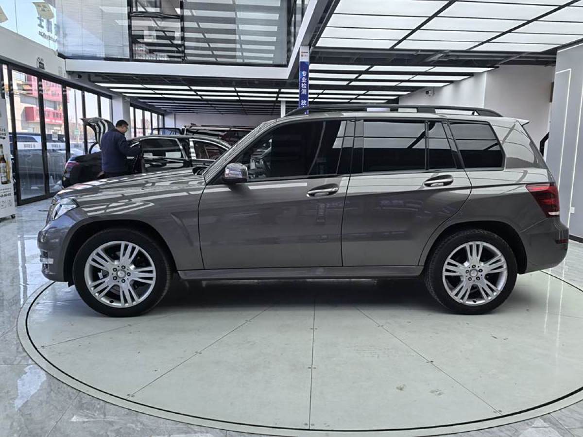 奔馳 奔馳GLK級(jí)  2013款 GLK 300 4MATIC 動(dòng)感型圖片