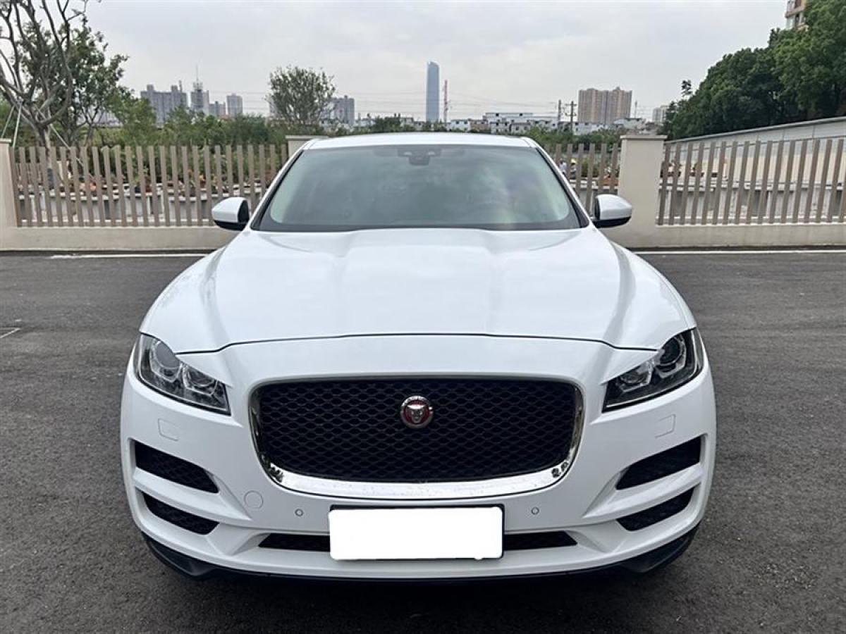 2017年8月捷豹 F-PACE  2018款 2.0T 四驅(qū)都市尊享版