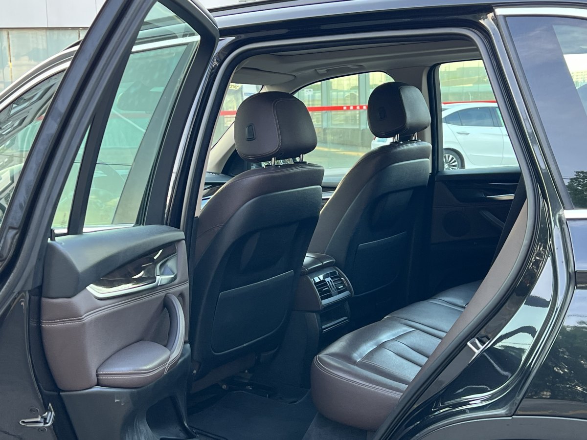 寶馬 寶馬X5  2014款 xDrive35i 典雅型圖片