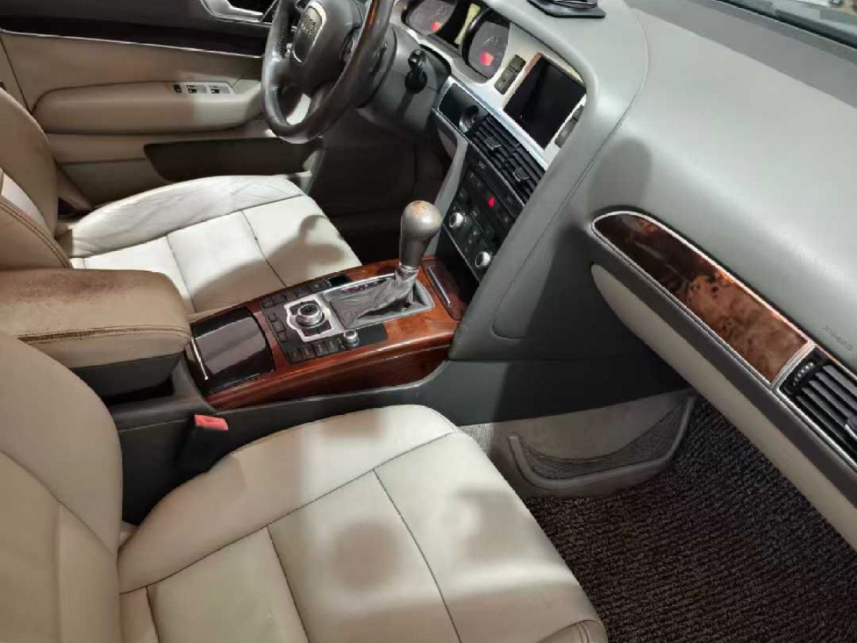 奧迪 奧迪A6L  2009款 A6L 2.8FSI 豪華型圖片
