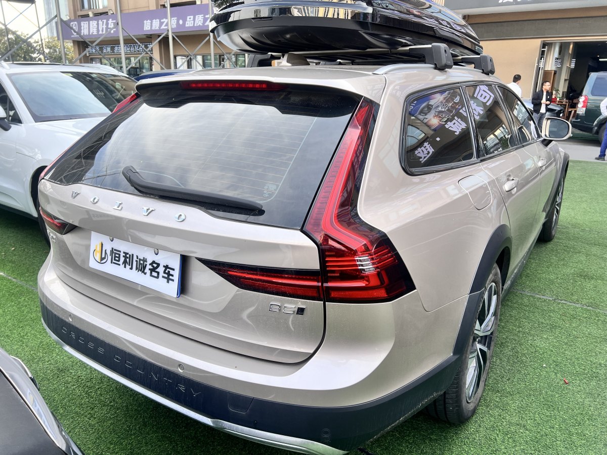 2023年1月沃爾沃 V90  2023款 Cross Country B5 AWD 智遠(yuǎn)版