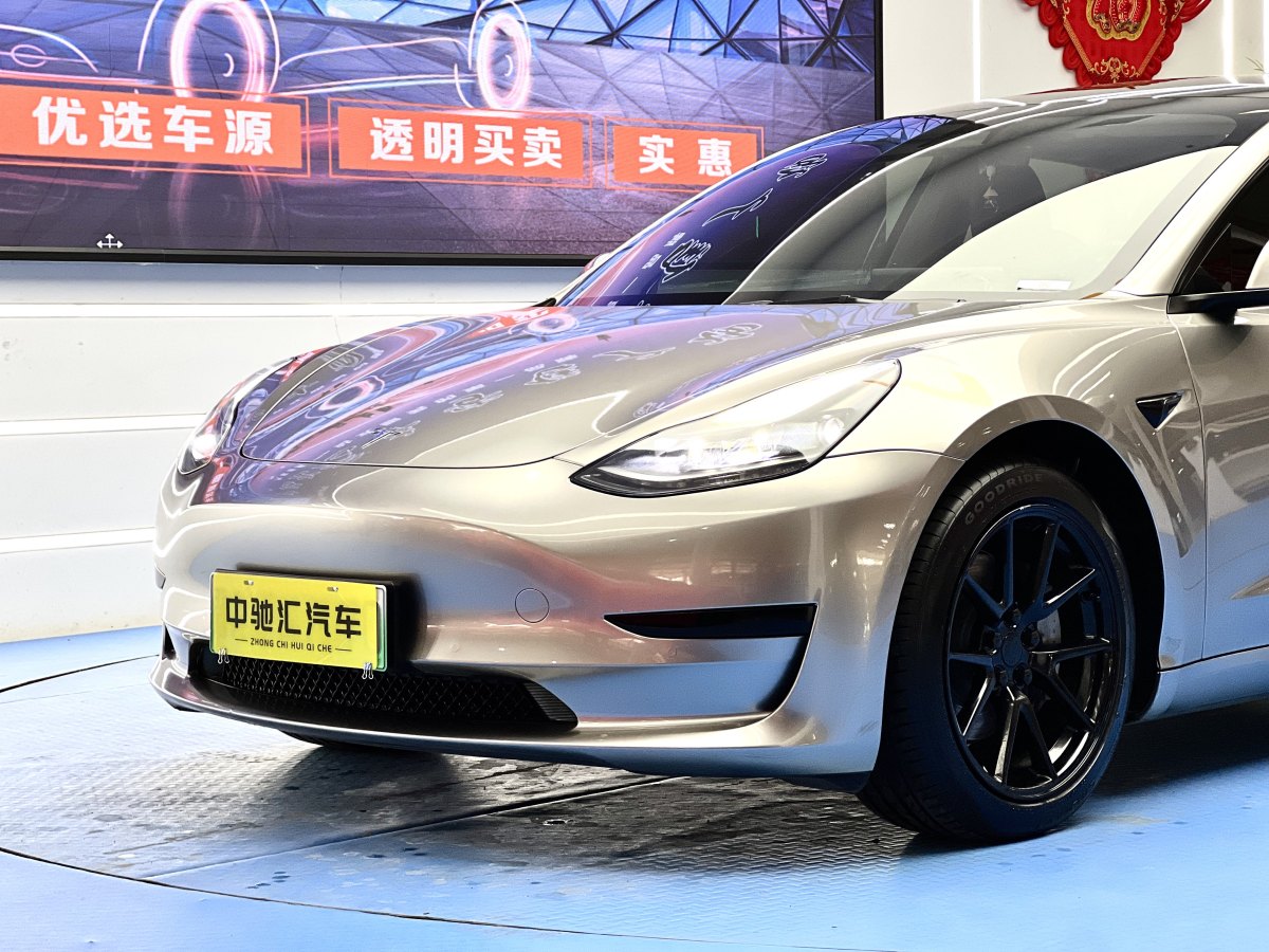 2021年11月特斯拉 Model 3  2019款 標(biāo)準(zhǔn)續(xù)航后驅(qū)升級版