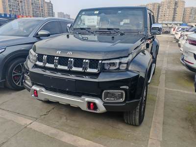 2022年1月 北京 BJ40 2.0T 自動兩驅(qū)城市獵人版?zhèn)b客型圖片