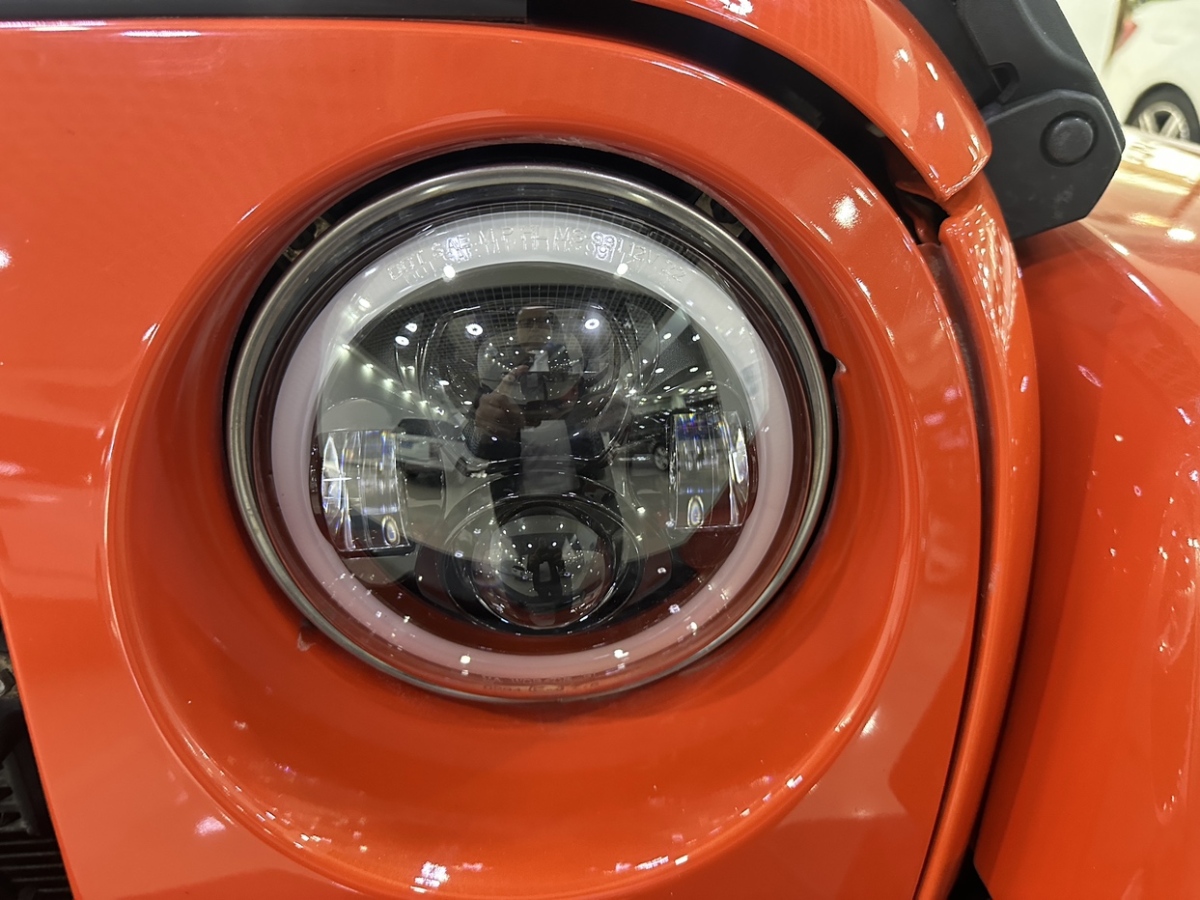 Jeep 牧馬人  2015款 3.0L Sahara 四門舒享版圖片