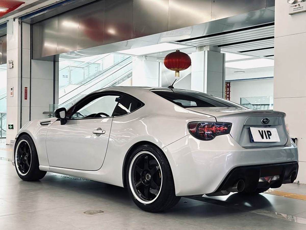 斯巴鲁 BRZ  2013款 2.0i 自动豪华型图片