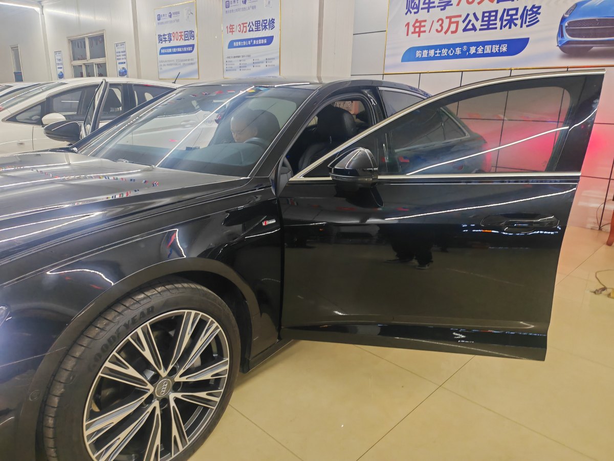 奧迪 奧迪A6L  2021款 45 TFSI quattro 臻選動(dòng)感型圖片