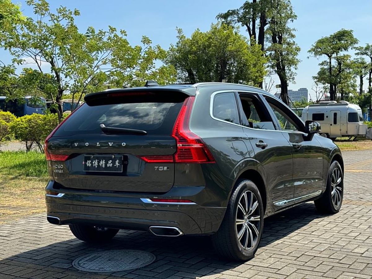 沃爾沃 XC60  2020款 T5 四驅智遠豪華版圖片