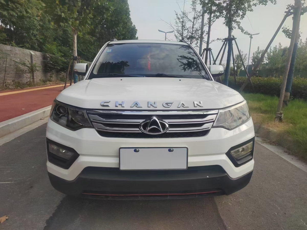 長(zhǎng)安歐尚 CX70  2016款 1.6L 手動(dòng)豪華型圖片