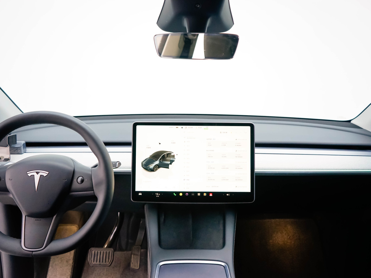特斯拉 Model Y  2024款 后輪驅(qū)動版圖片