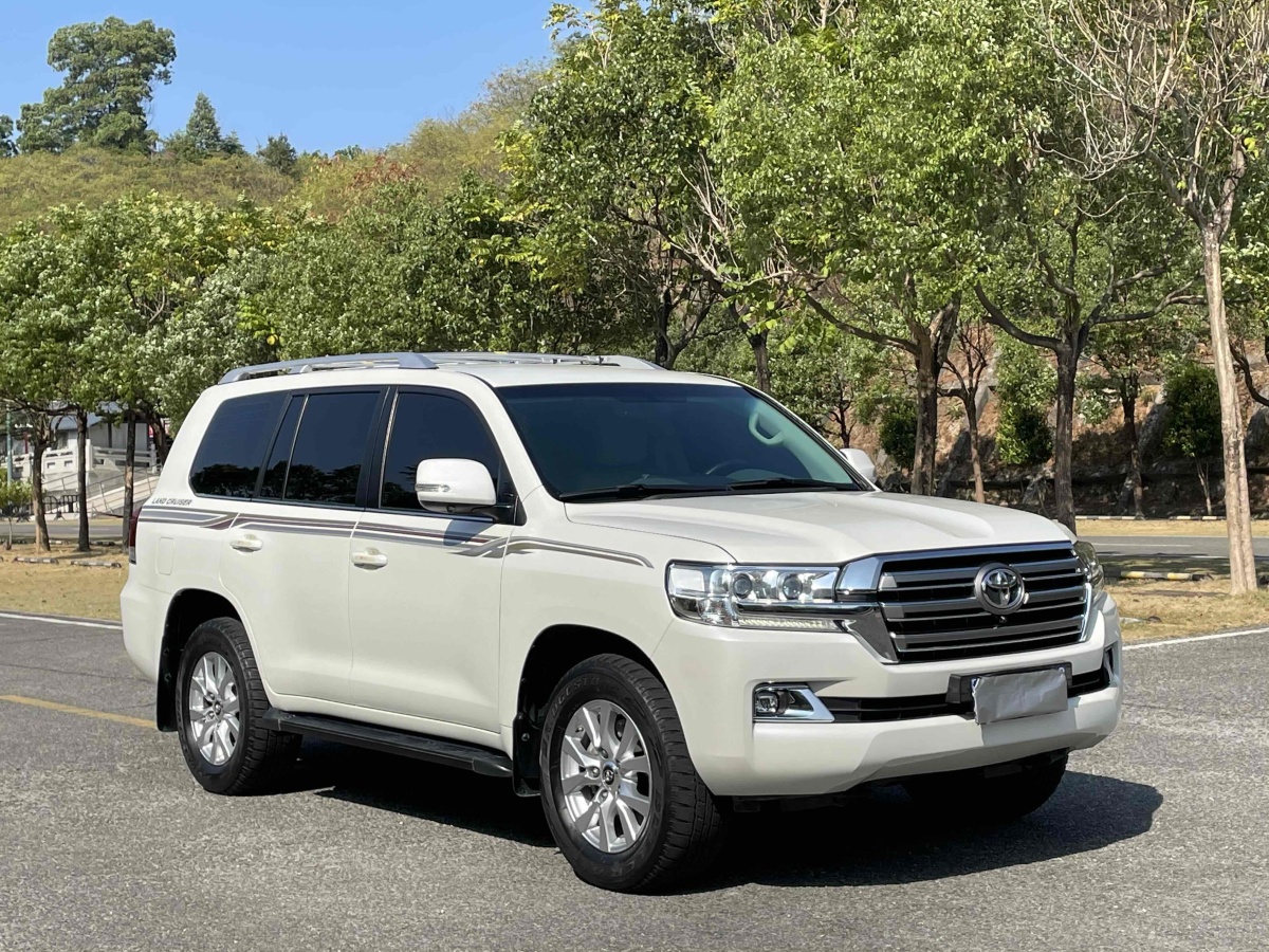 豐田 蘭德酷路澤  2018款 5.7L VX-R 12氣 底升(中東版)圖片