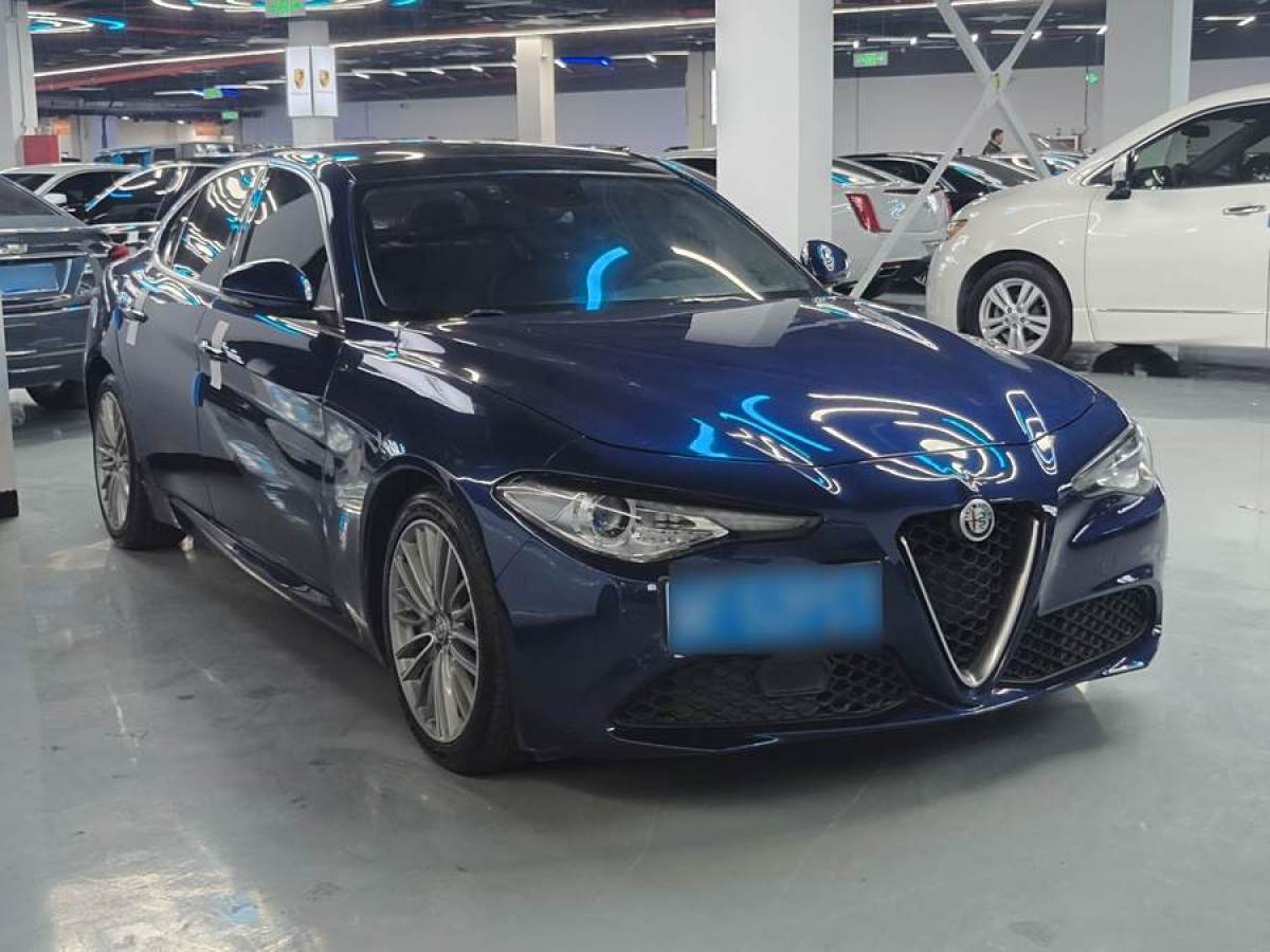 阿爾法·羅密歐 Giulia  2017款 2.0T 280HP 豪華版圖片