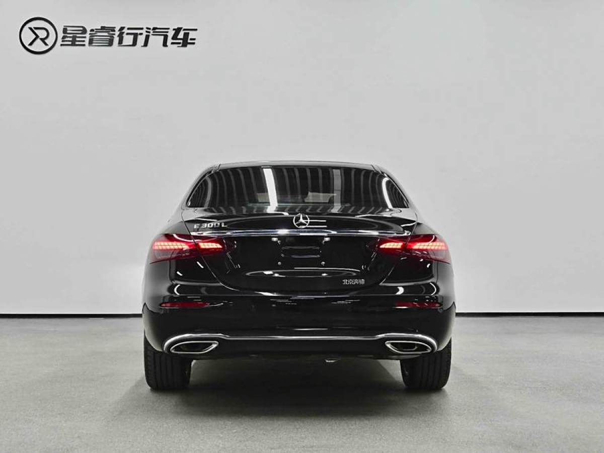 奔馳 奔馳E級  2021款 改款 E 300 L 尊貴型圖片