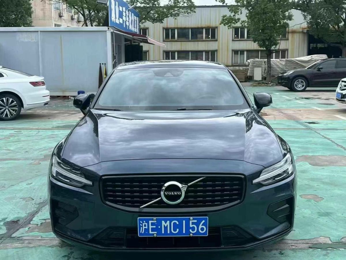 沃爾沃 S60L  2021款 T4 智遠(yuǎn)運(yùn)動(dòng)版圖片