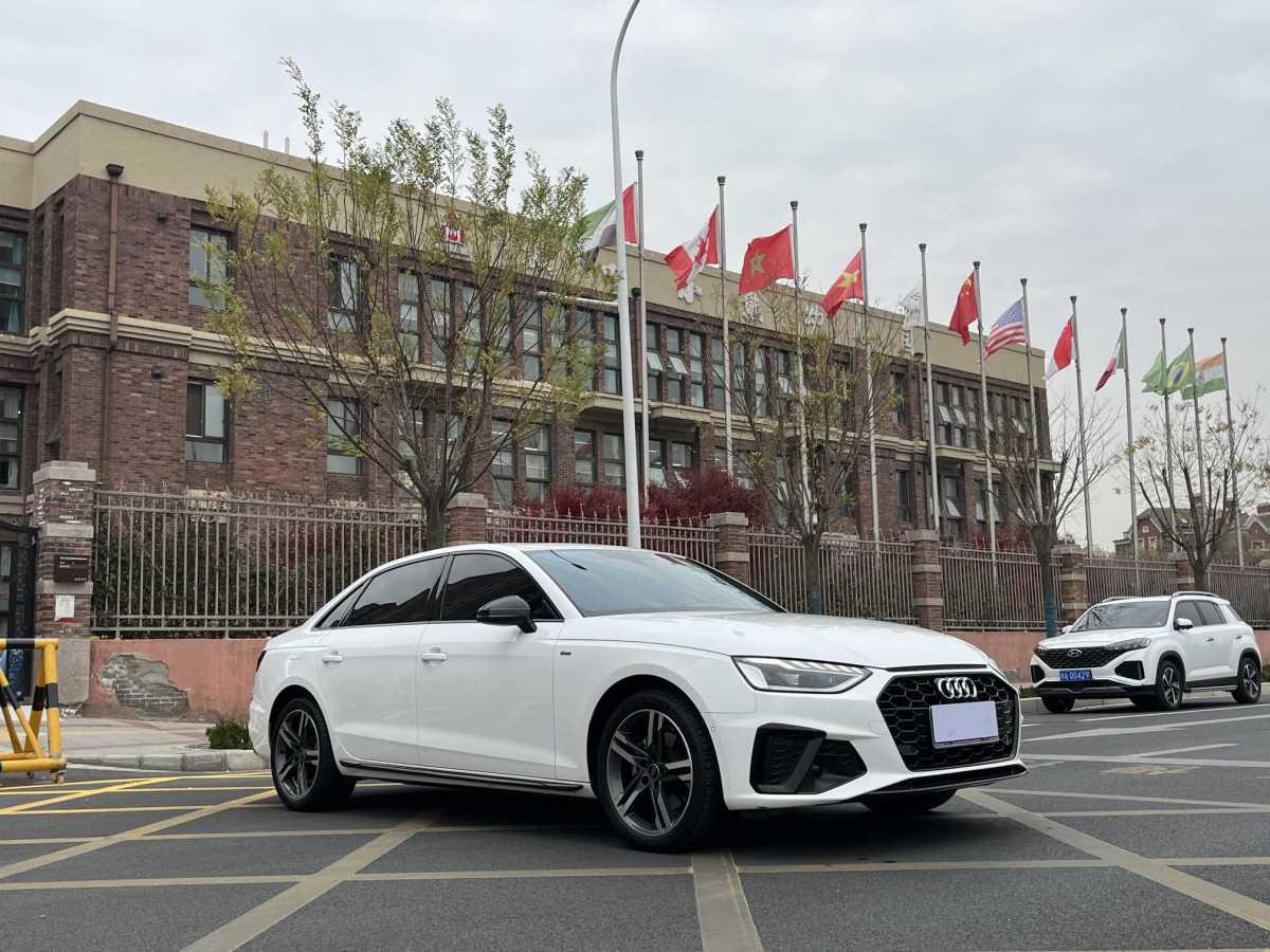 奧迪 奧迪A4L  2022款 40 TFSI 豪華動感型圖片