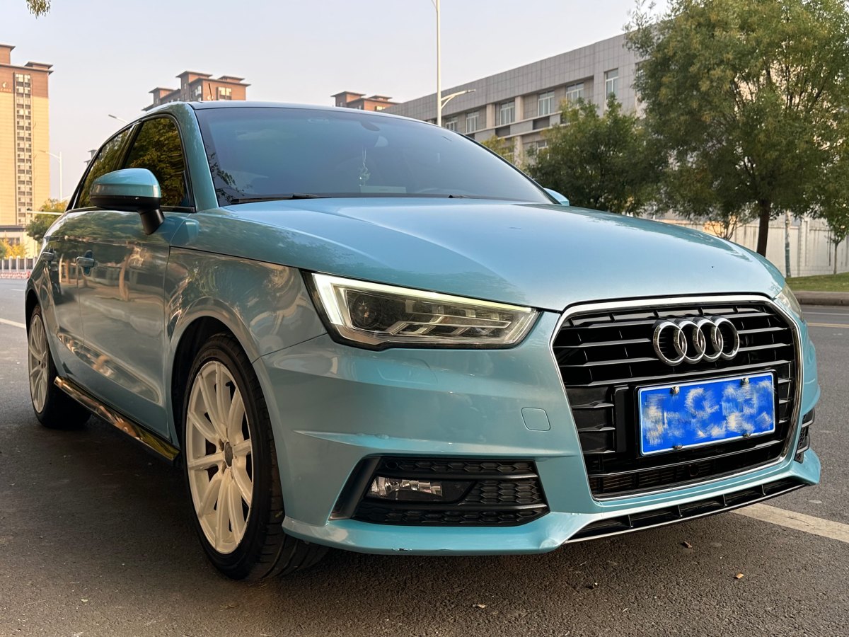 奧迪 奧迪A1  2016款 30 TFSI Sportback S Line運(yùn)動(dòng)版圖片