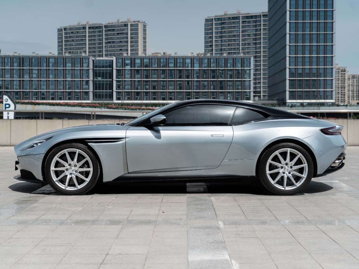 阿斯頓·馬丁 阿斯頓?馬丁DB11  2020款 4.0T V8 Coupe圖片
