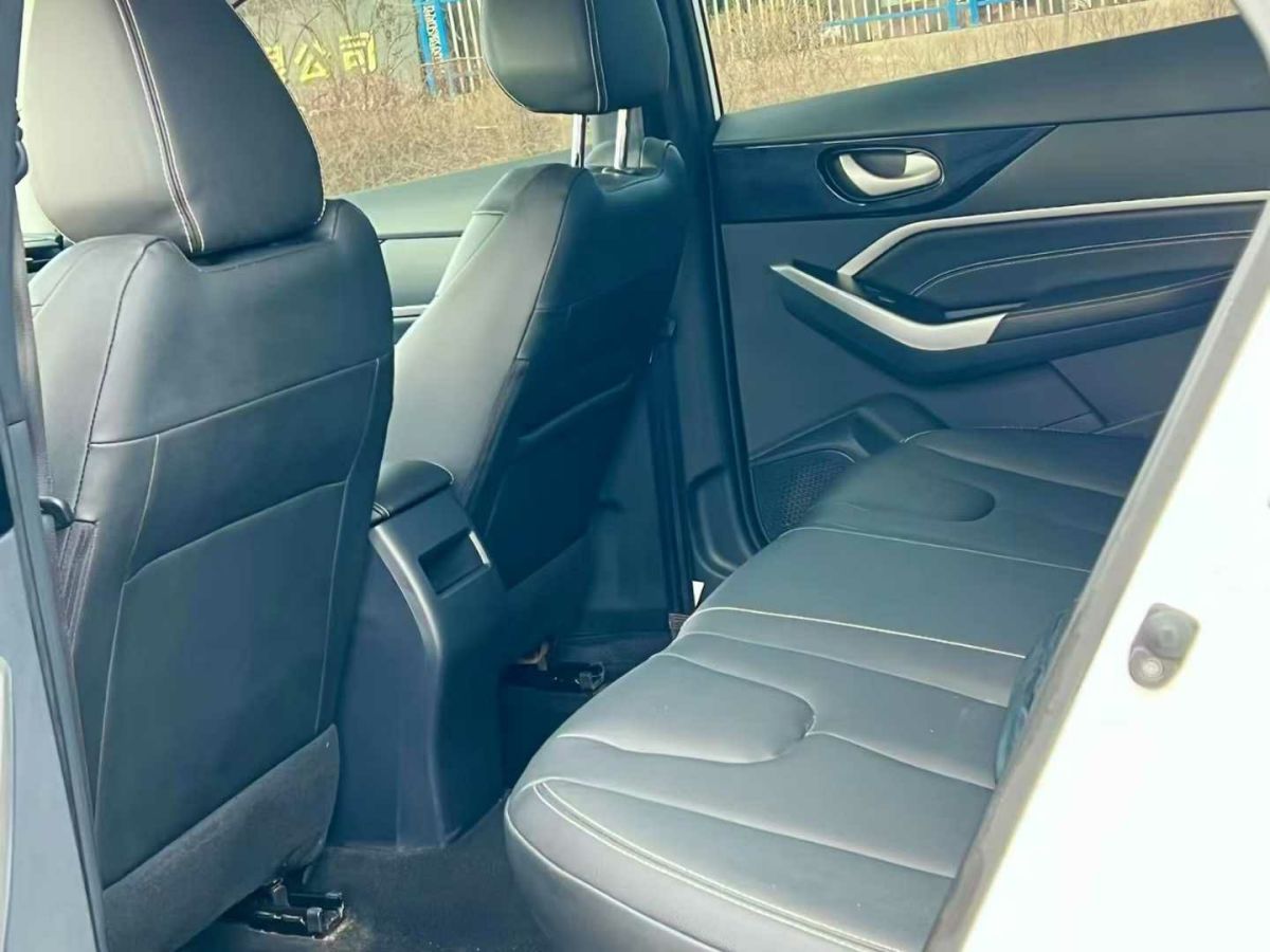 啟辰 D60  2023款 PLUS 1.6L XE CVT潮領版圖片
