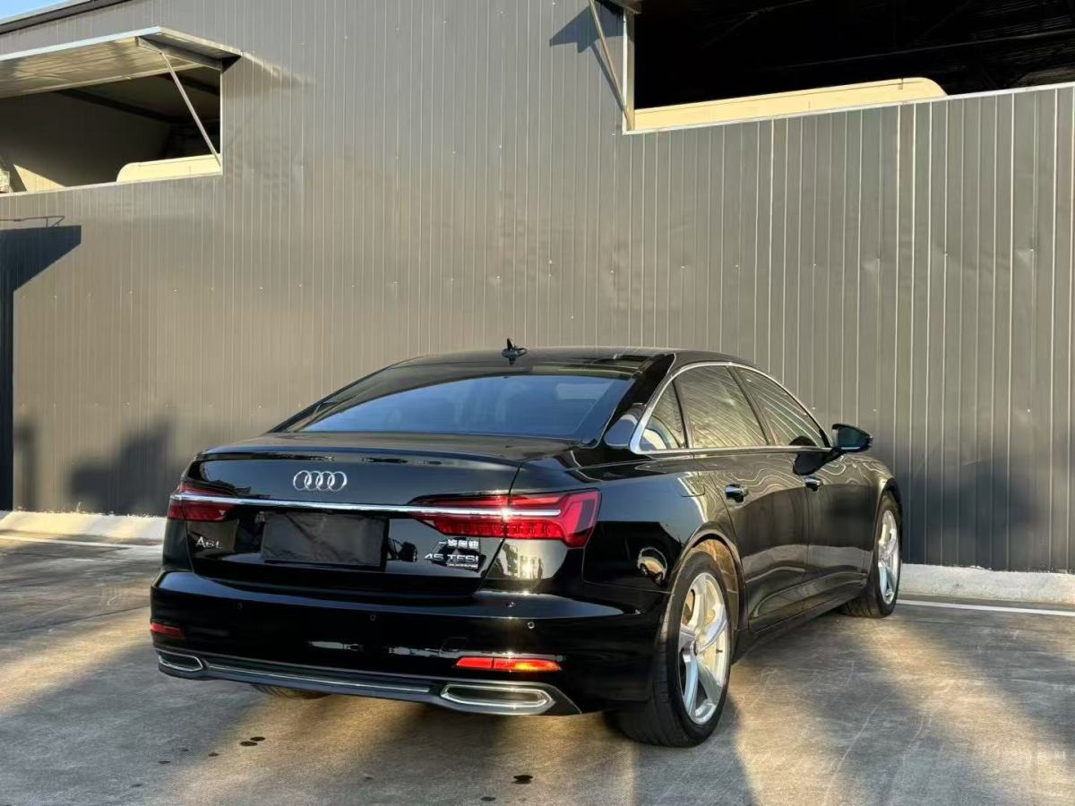 奧迪 奧迪A6L  2019款 45 TFSI quattro 臻選致雅型圖片