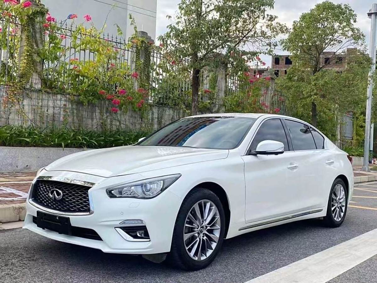 英菲尼迪 Q50L  2016款 2.0T 悅享版圖片