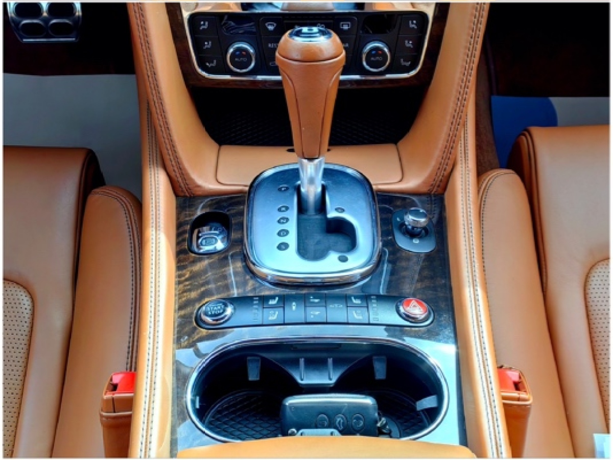 2014年6月宾利 欧陆 宾利 欧陆 2014款 4.0T GT V8 标准版