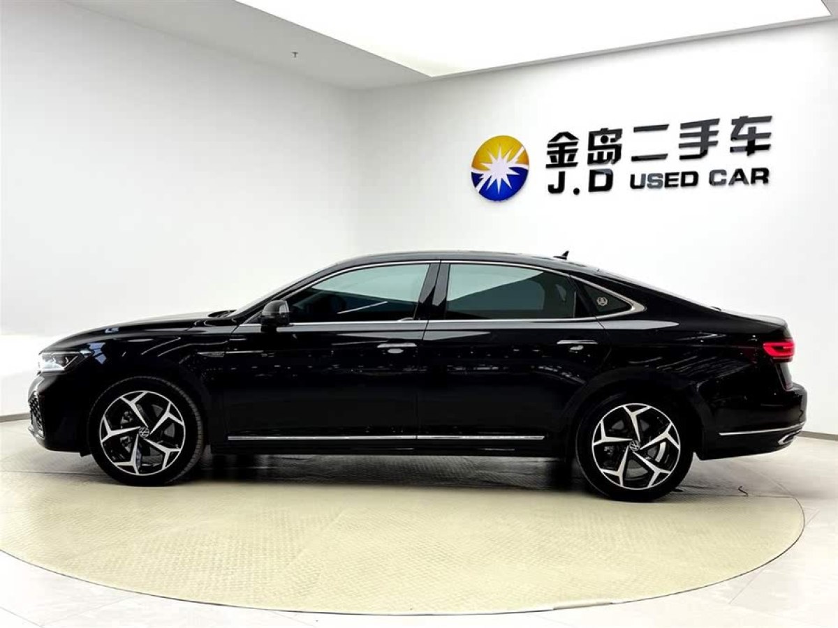 大眾 帕薩特  2023款 改款 330TSI 星空豪華版圖片