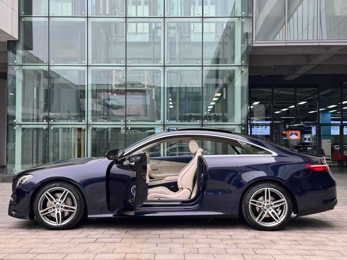 奔馳 奔馳E級(jí)  2020款 E 300 L 豪華型圖片
