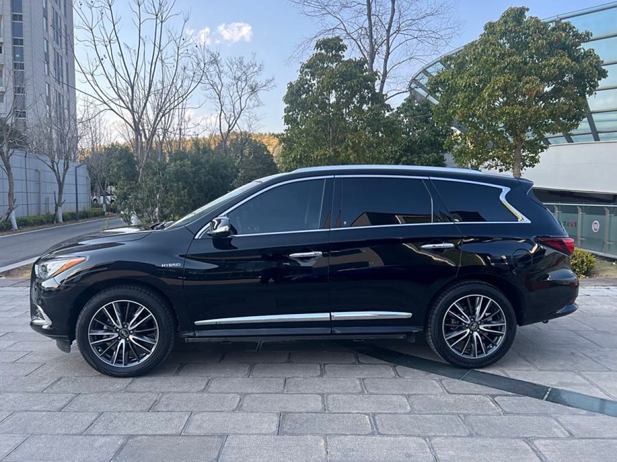 英菲尼迪 QX60  2020款 2.5 S/C Hybrid 兩驅(qū)卓越版 國VI圖片