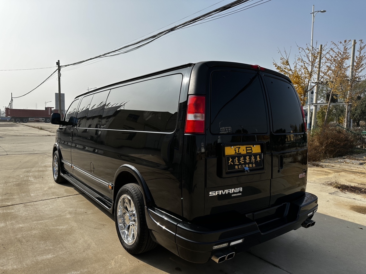 GMC SAVANA  2017款 6.0L 3500 行政版圖片