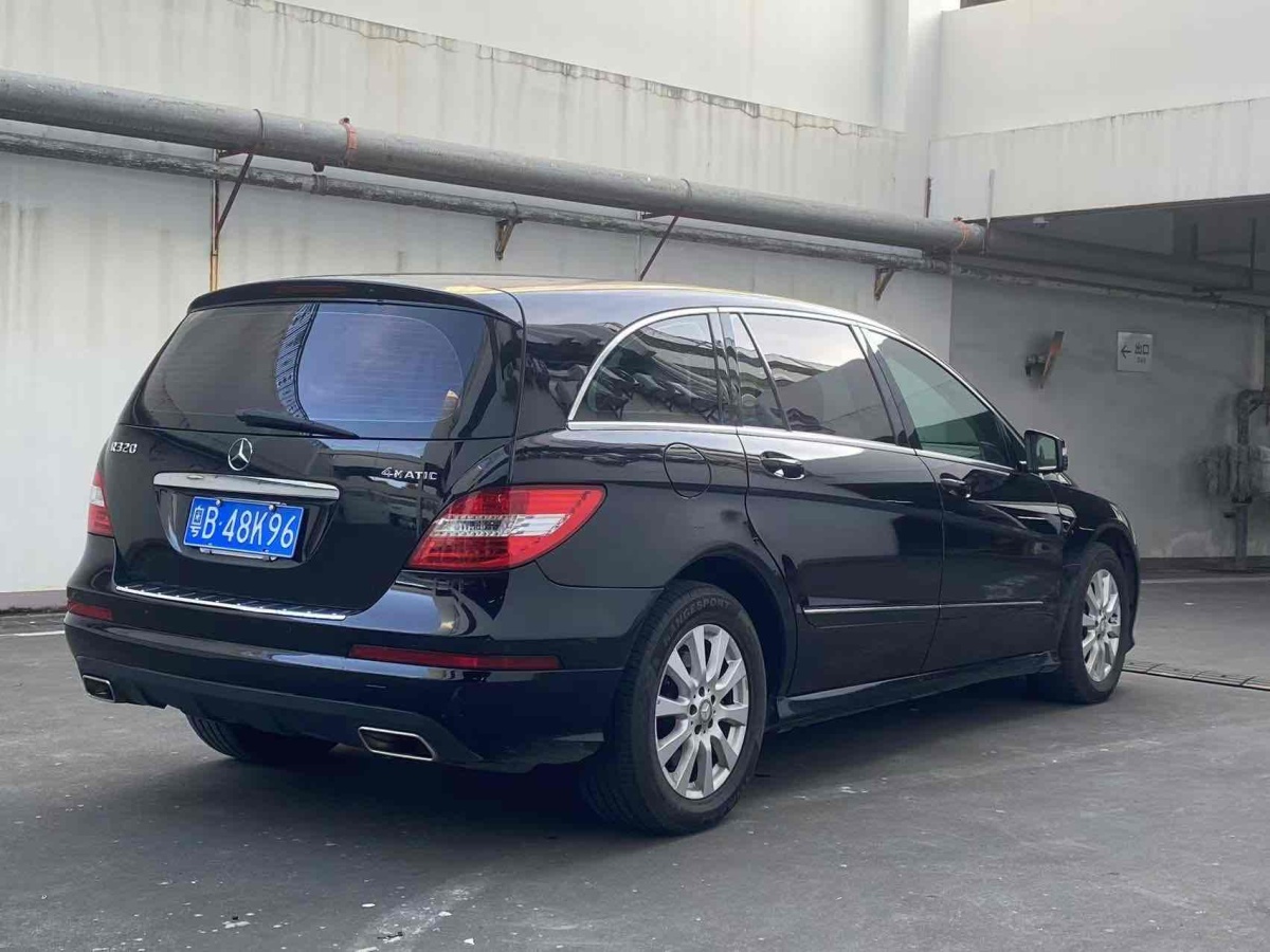 奔馳 奔馳R級  2015款 R 320 4MATIC 豪華型圖片