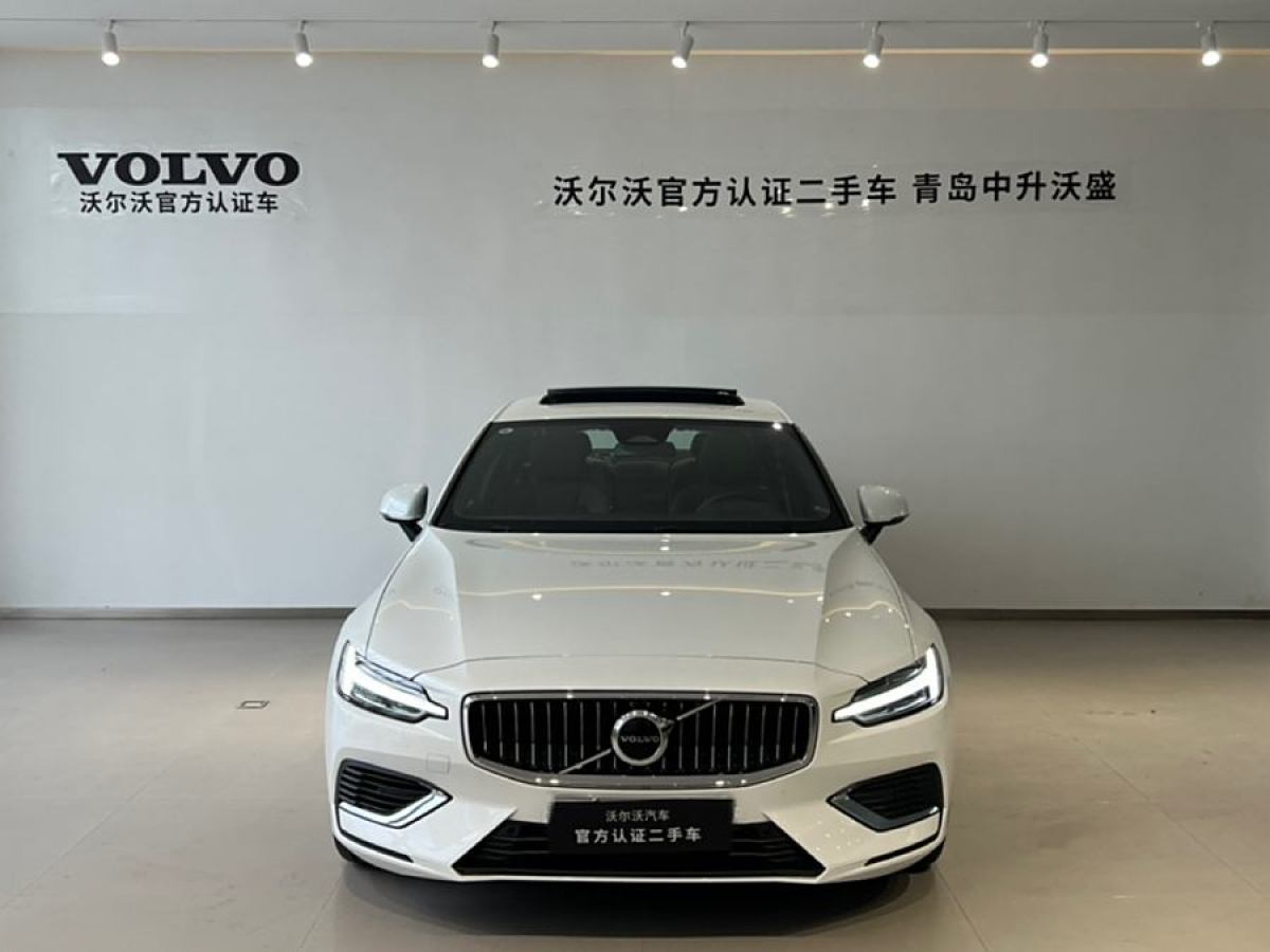 2023年6月沃爾沃 S60L  2023款 B4 智遠(yuǎn)豪華版