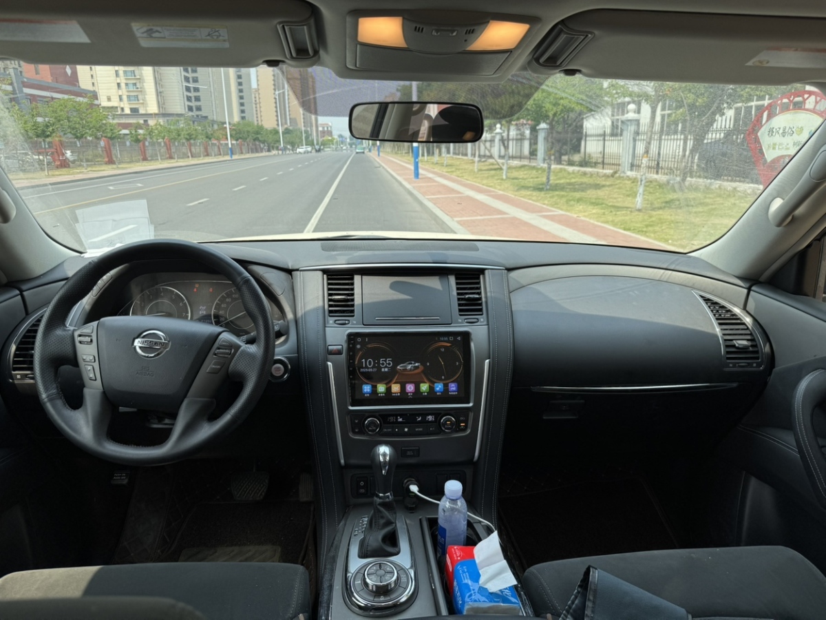 日產(chǎn) 途樂(lè)  2018款 4.0L 領(lǐng)英型圖片