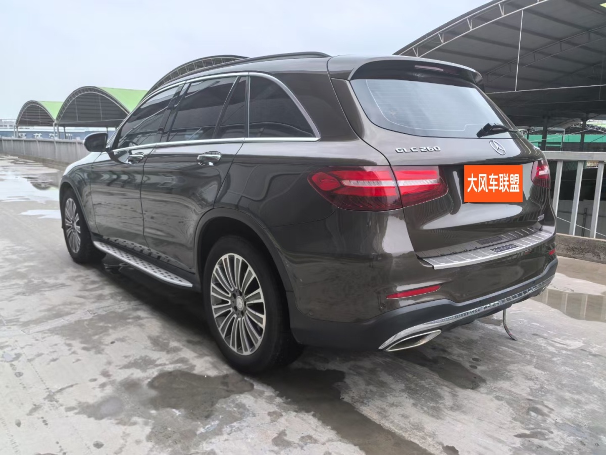 奔馳 奔馳GLC  2017款 GLC 260 4MATIC 動(dòng)感型圖片