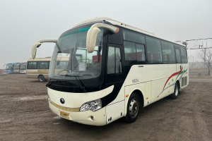 國(guó)四39座非營(yíng)運(yùn)有暖氣宇通6888型客車  