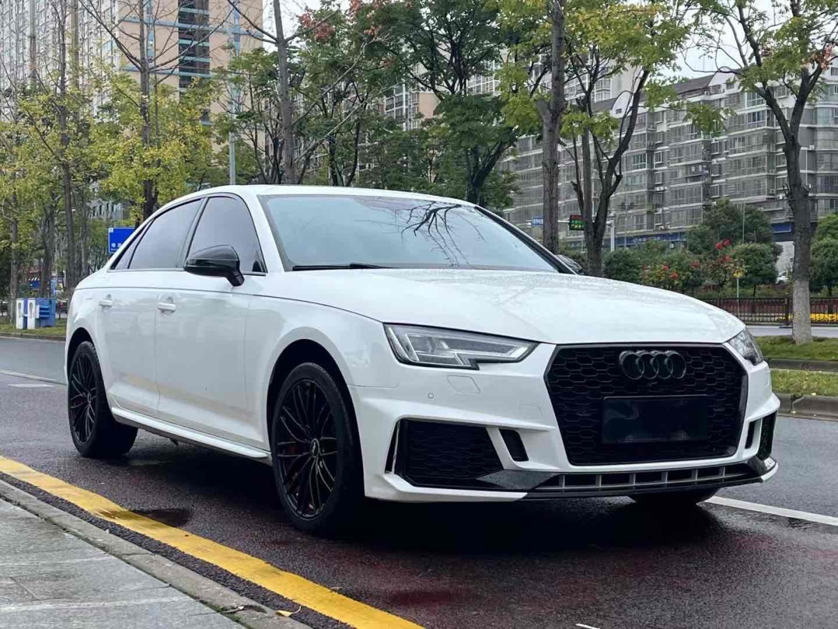 2018年4月奧迪 奧迪A4L  2018款 30周年年型 40 TFSI 進取型