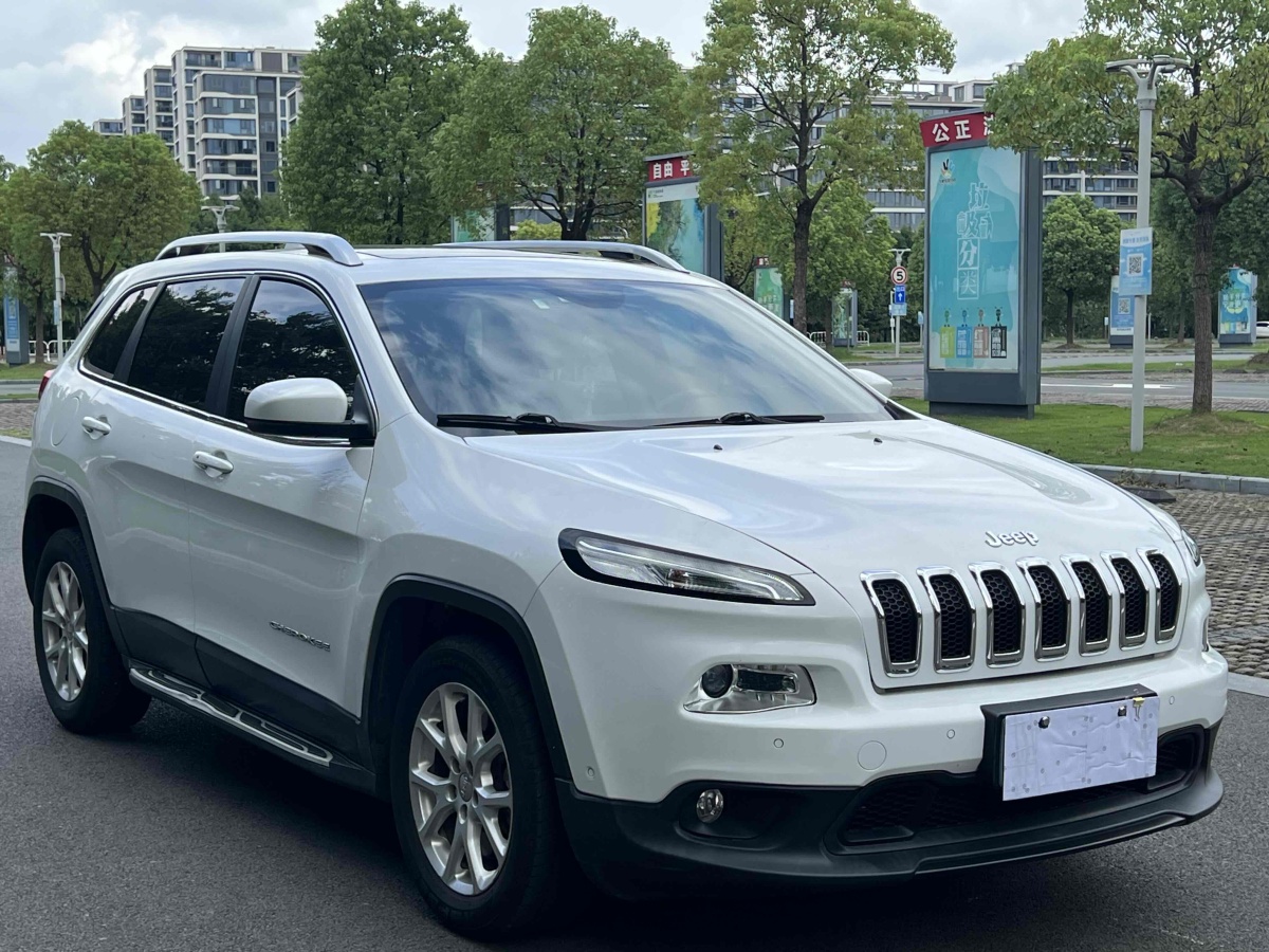 Jeep 自由光  2016款 2.4L 领先版图片