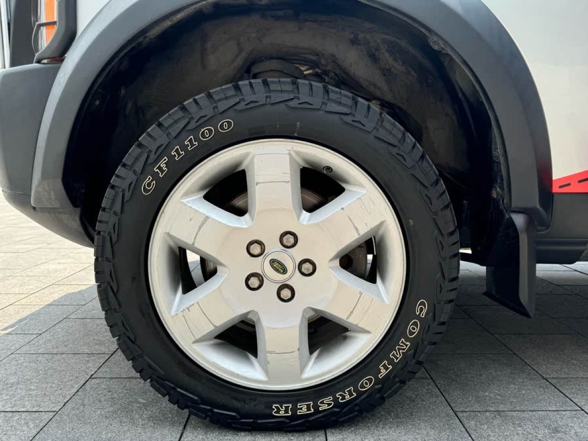 路虎 發(fā)現(xiàn)  2005款 4.4 V8 HSE圖片
