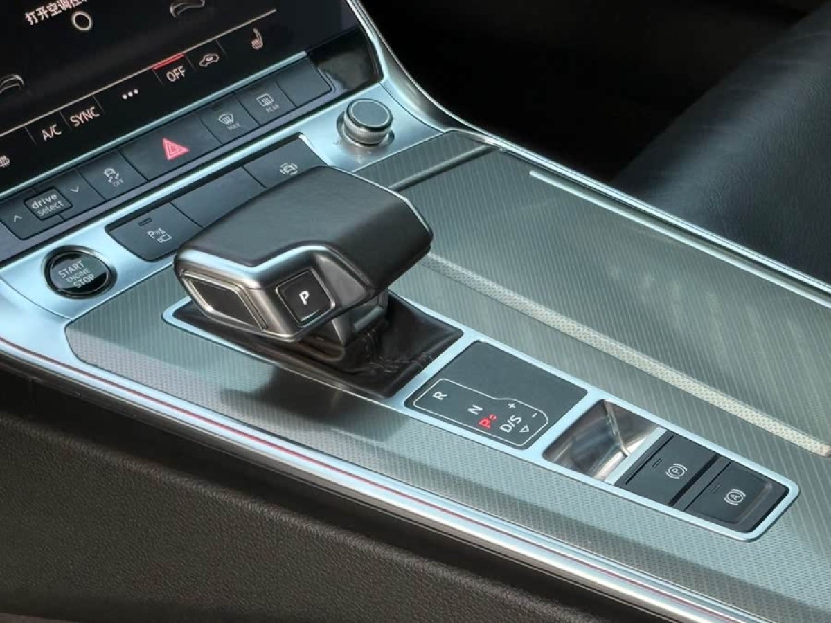奧迪 奧迪A6L  2021款 45 TFSI 臻選致雅型圖片