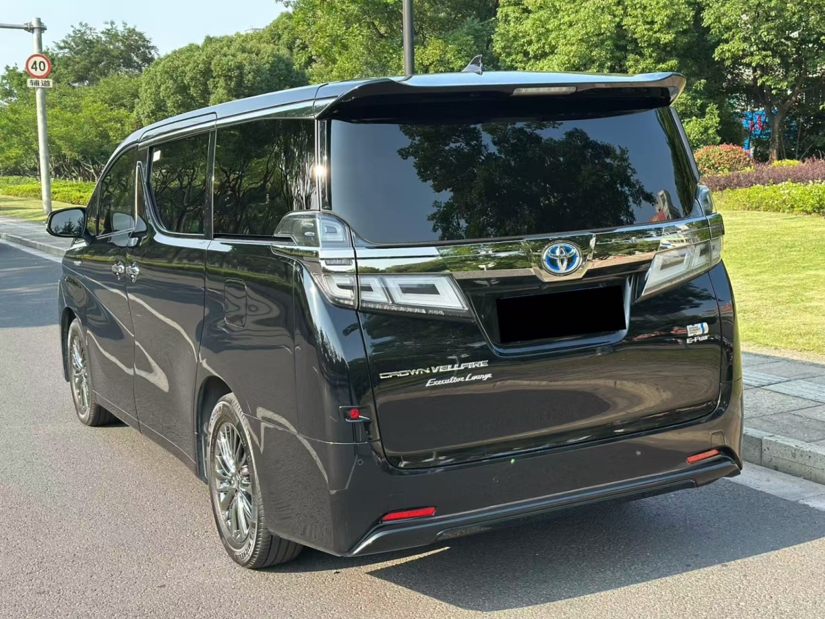 豐田 威爾法  2021款 皇冠 雙擎 2.5L HV尊貴版圖片
