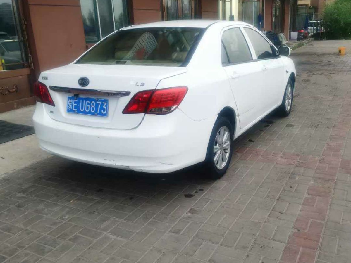 比亞迪 L3  2012款 1.5L 手動尊貴型圖片