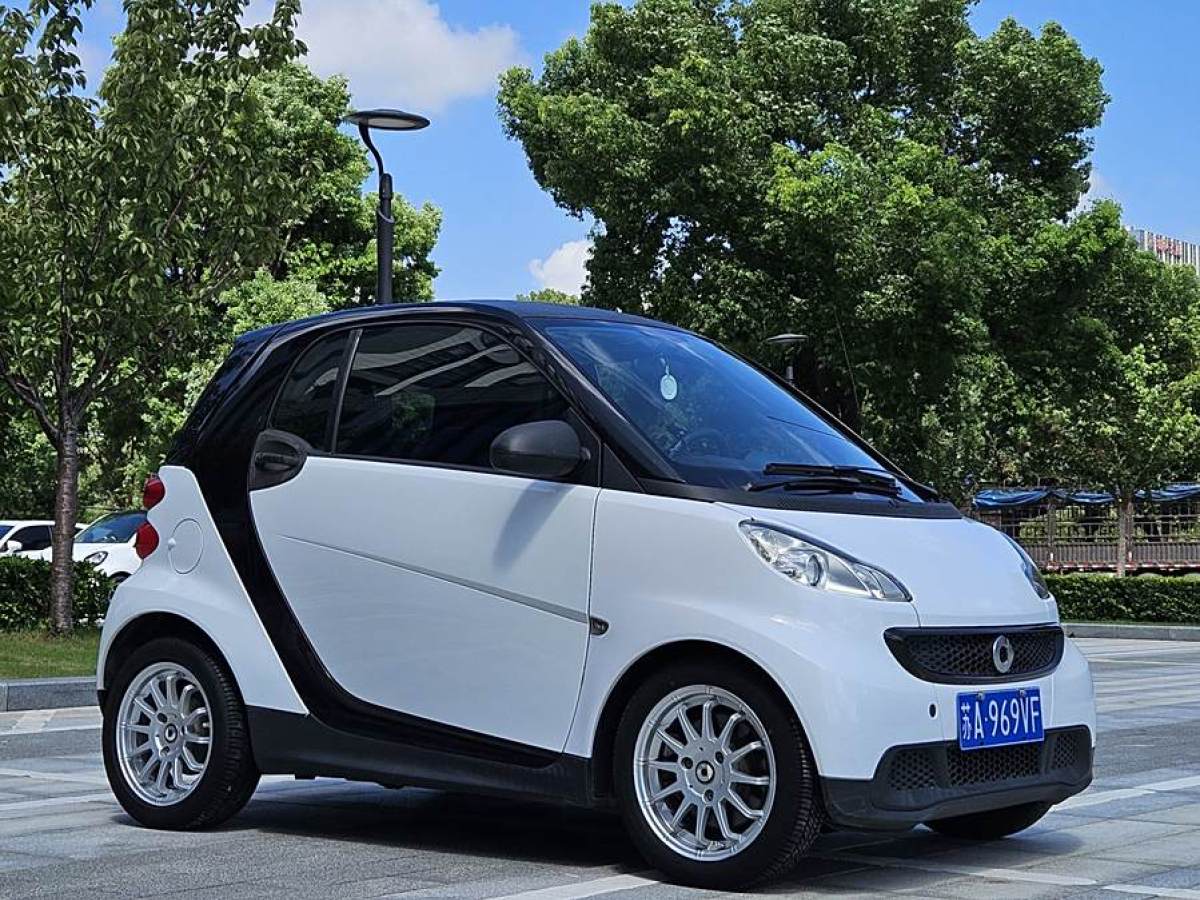 smart fortwo  2012款 1.0 MHD 硬頂激情版圖片