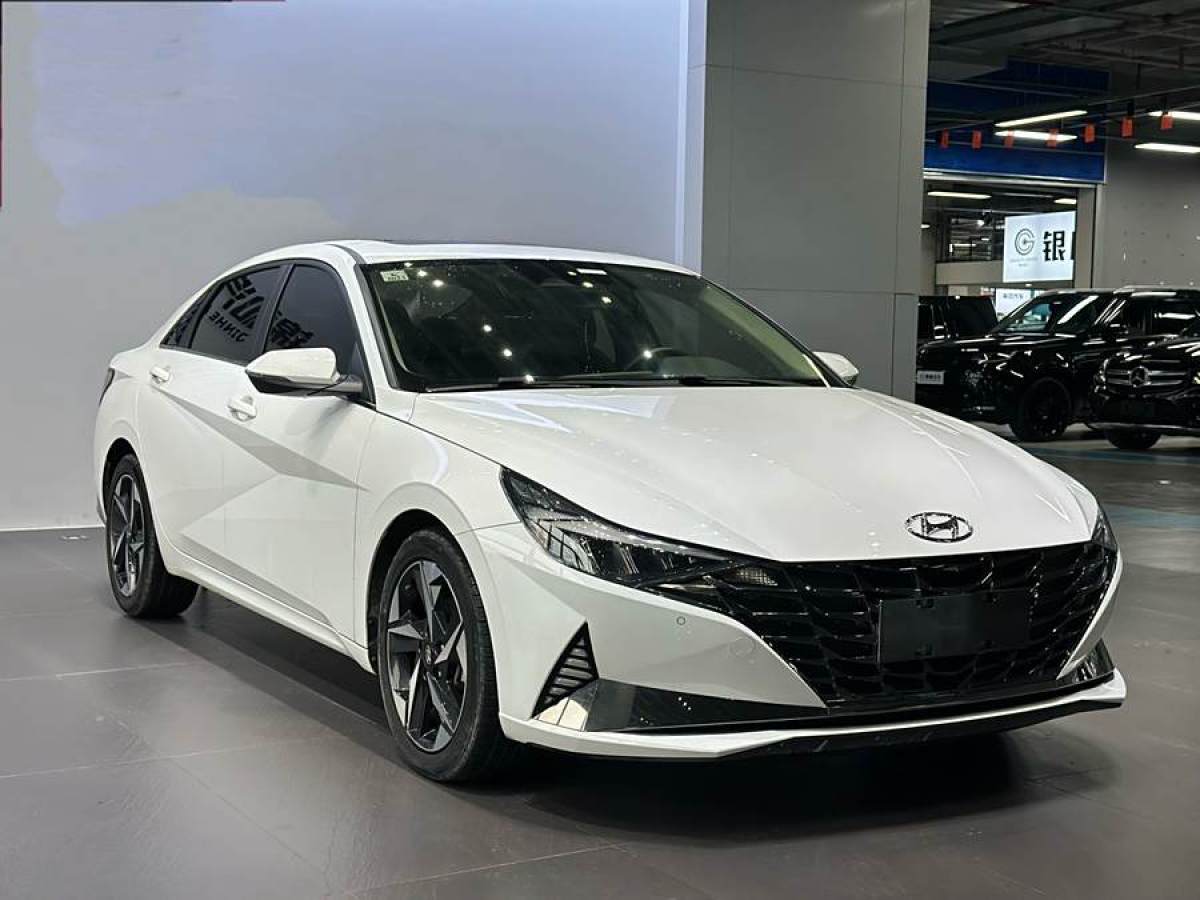 2021年7月現(xiàn)代 伊蘭特  2021款 1.5L LUX尊貴版