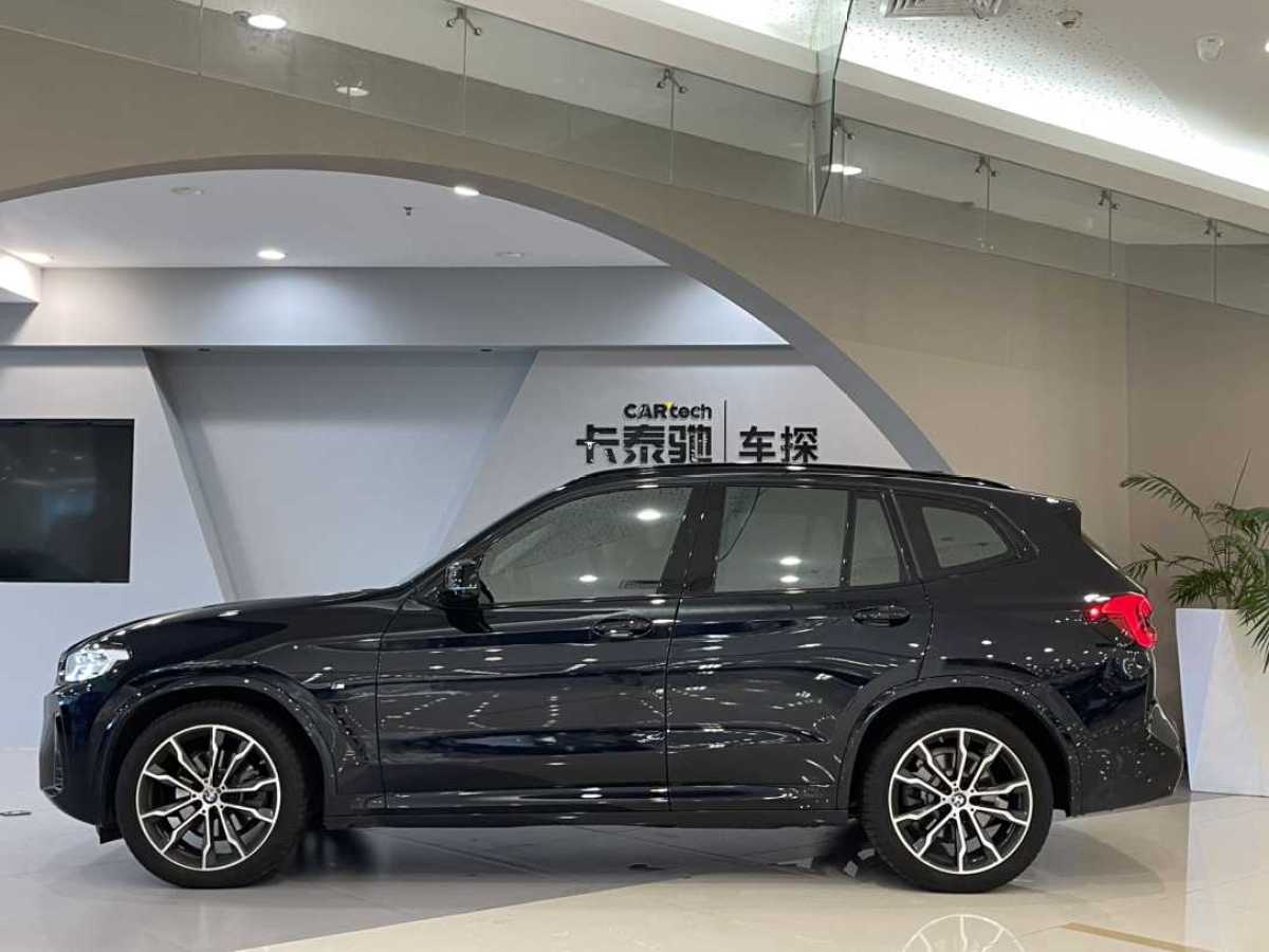 寶馬 寶馬X3  2022款 改款 xDrive30i 領(lǐng)先型 M曜夜套裝圖片