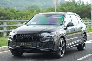 奥迪Q7 奥迪 55 TFSI quattro S line运动型